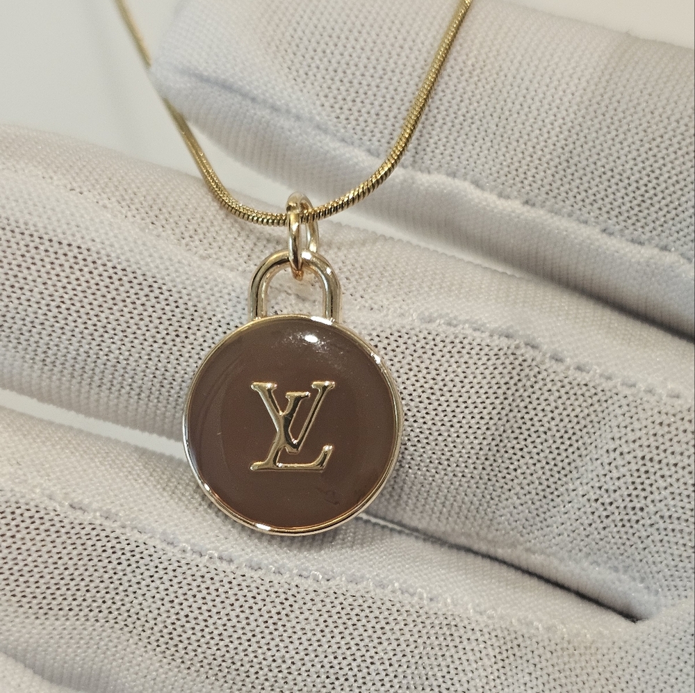 Louis Vuitton Zipper Pull Charm Pendant (With Unbranded Necklace